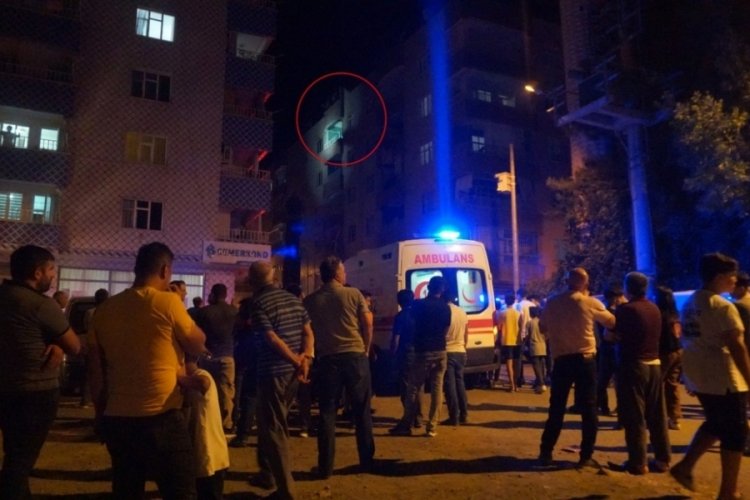 Siirt'te boşanma aşamasındaki eşinin evini ateşe verip yaşamına son verdi!