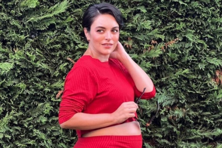 Ezgi Mola'dan hamilelik pozu
