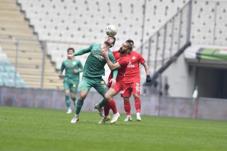Bursaspor'un gen&ccedil; futbolcusu Se&ccedil;kin Batuhan Fırıncı takımdan ayrıldı!