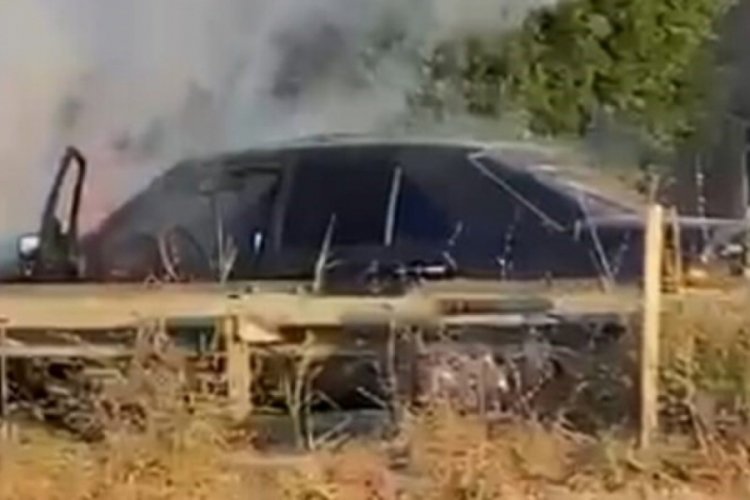 Sakarya'da seyir halinde otomobil yandı!