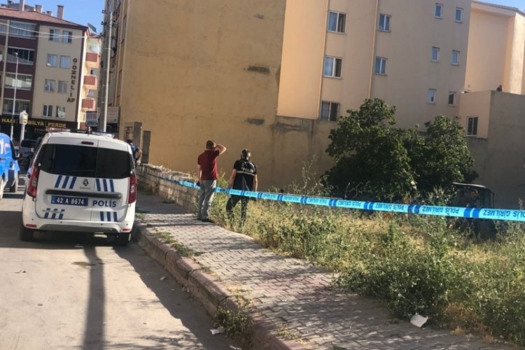 Konya'da ceset g&ouml;m&uuml;ld&uuml;ğ&uuml; ihbarı polisi alarma ge&ccedil;irdi