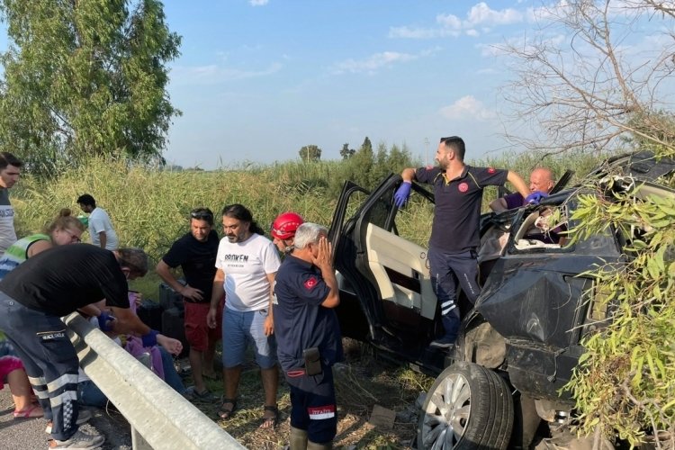 Aydın S&ouml;ke'de trafik kazası: 6 yaralı