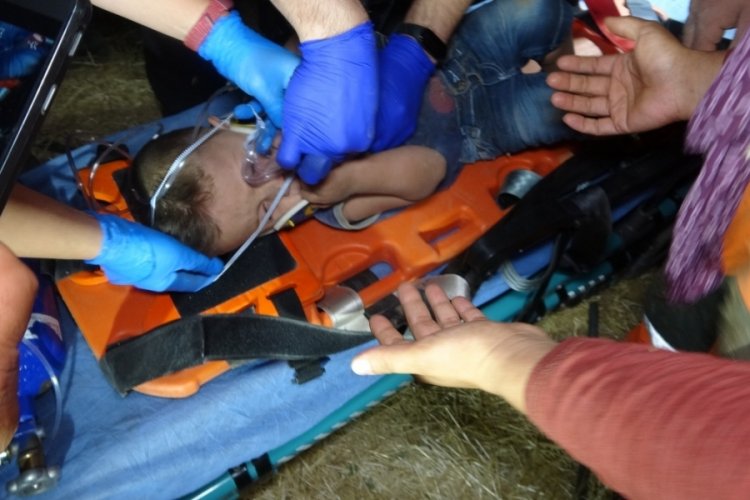 Isparta'da sondaj kuyusuna d&uuml;şen &ccedil;ocuk kurtarıldı