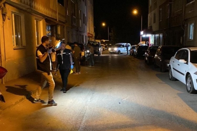 Bursa'da silahla yaralandı, markete sığındı