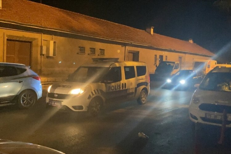 Burdur'da iki grup arasında kavga &ccedil;ıktı! 12 yaşındaki &ccedil;ocuk yaralandı