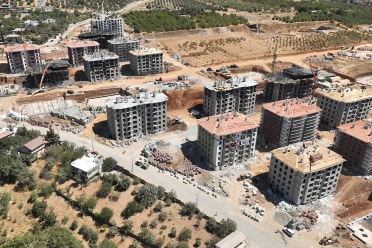 Kahramanmaraş'ta depremzedelerin konutları inşa ediliyor