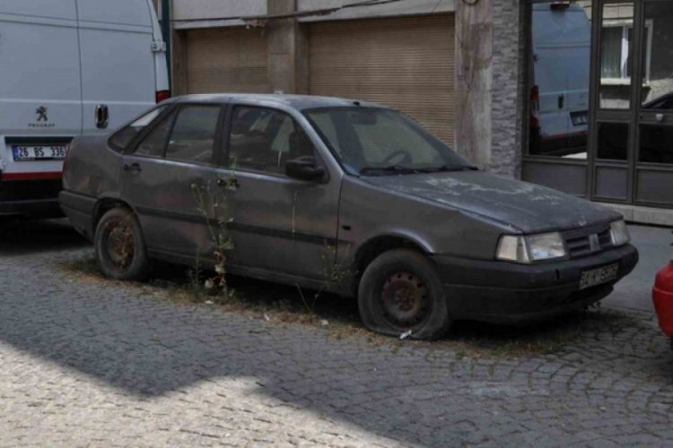 Eskişehir'de şehidin otomobili yıllardır yerinden oynatılmıyor!