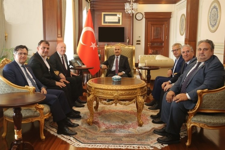 Bursa Gazeteciler Cemiyeti Vali Demirtaş'ı ziyaret etti