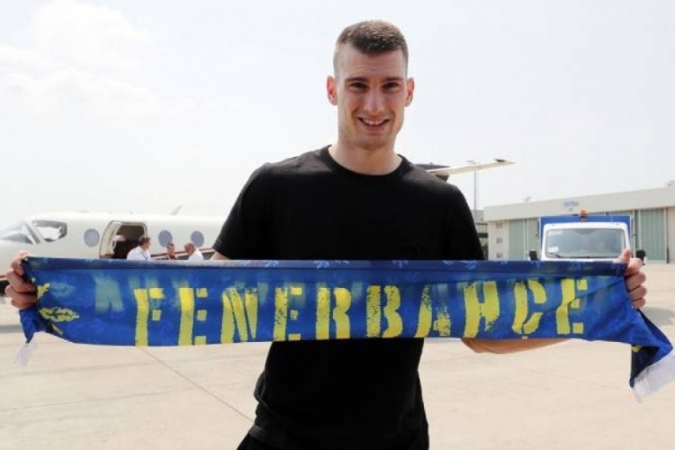Dominik Livakovic, İstanbul'da