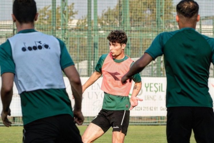 Bursaspor son antrenmanını Minareli&ccedil;avuş Tesisleri'nde yaptı