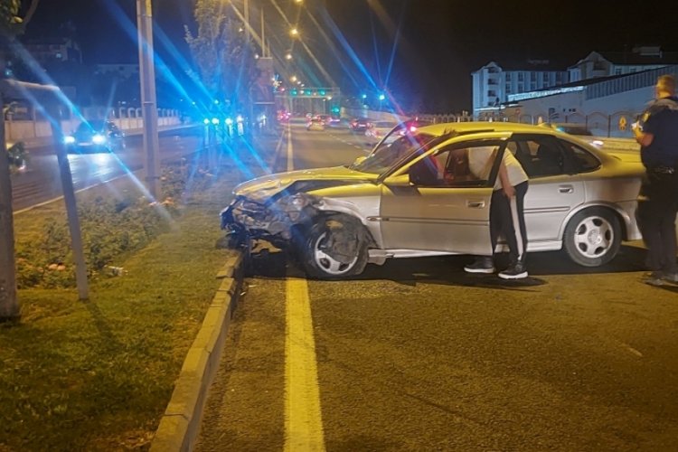 Erzurum'daki trafik kazasında faciadan d&ouml;n&uuml;ld&uuml;: 5 yaralı