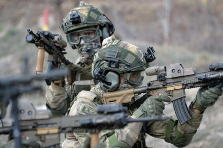Saldırı girişiminde bulunan 2 PKK'lı ter&ouml;rist etkisiz hale getirildi