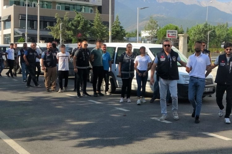 Denizli'de kasiyer Merve'nin &ouml;l&uuml;m&uuml;ne ilişkin 6 kişi tutuklandı