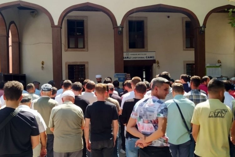 Bursa'da boğularak hayatını kaybeden minik Yusuf son yolculuğuna uğurlandı!
