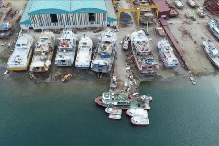 Karadeniz'de balık&ccedil;ılar av sezonu i&ccedil;in g&uuml;n sayıyor