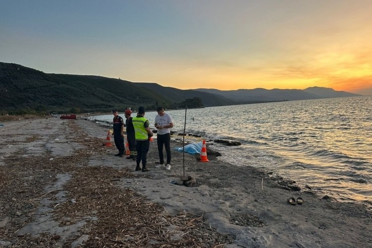 Bursa İznik G&ouml;l&uuml;'nde 80 yaşındaki adam boğularak yaşamını yitirdi