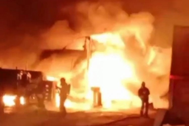 Kocaeli'nde asfalt eritme tankında patlama