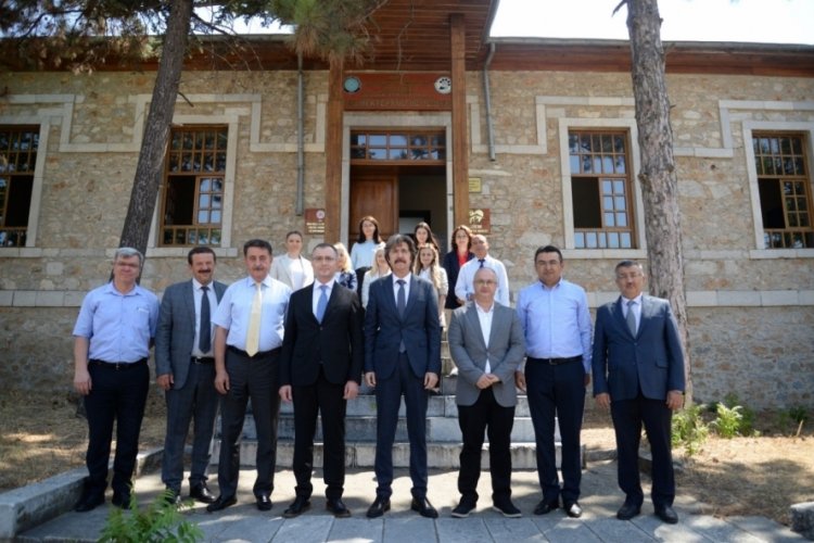 Bursa'da tarihi taş mektep canlanıyor
