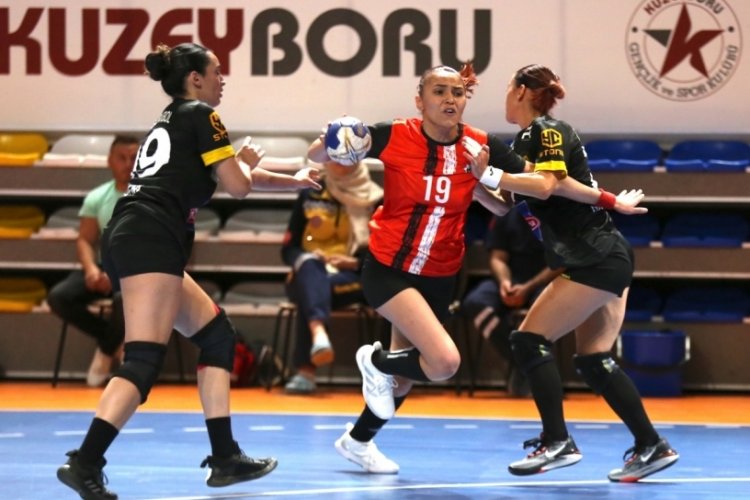 Tekirdağ S&uuml;leymanpaşa, deplasmanda Aksaray Belediyespor'u mağlup etti