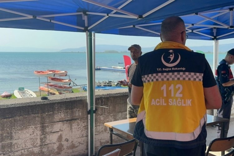 Bursa İznik G&ouml;l&uuml;'nde kayıp alarmı! Y&uuml;zme hakemi Feridun Ulu aranıyor