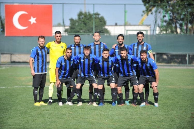 Karacabey Belediyespor Ankara Demirspor'a 2 -1 mağlup oldu