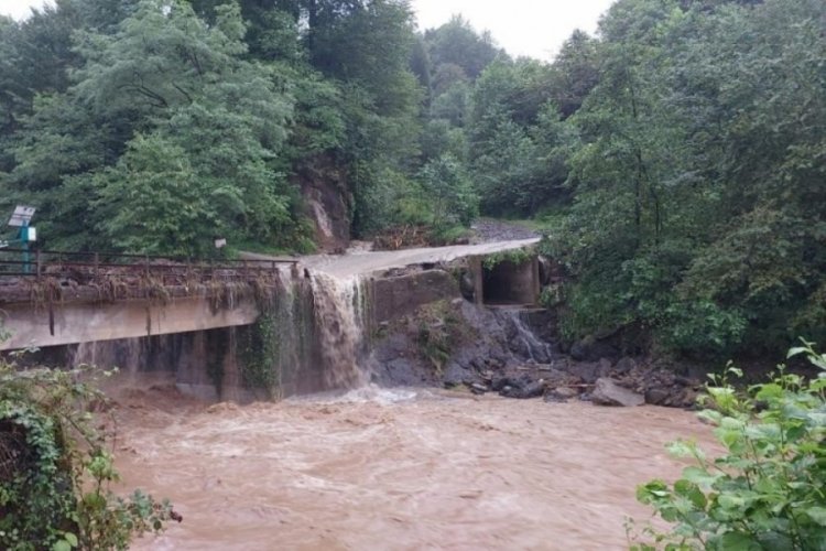 Rize'de şiddetli yağışların bilan&ccedil;osu belli oldu