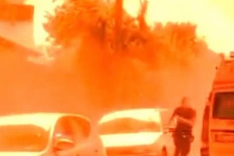 B&uuml;kreş'te doğalgaz tesisi patladı, &ouml;l&uuml; ve yaralılar var