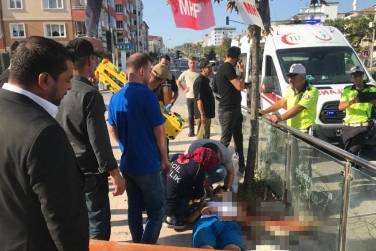 Bilecik'te otomobil ile motosiklet &ccedil;arpıştı