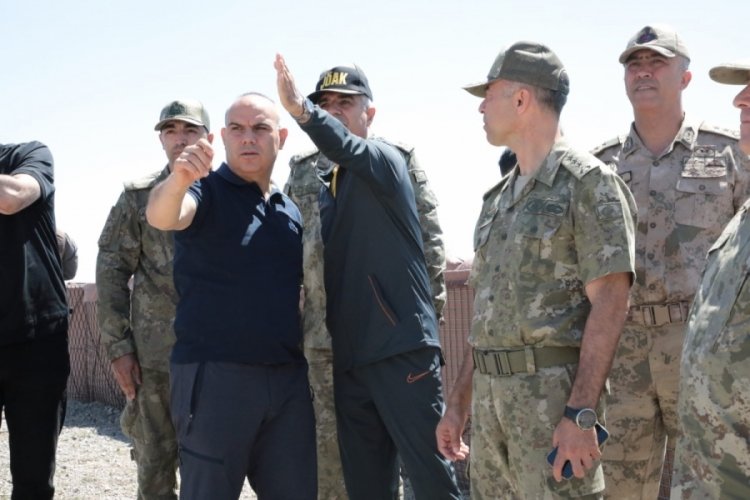 Ağrı Valisi Ko&ccedil;, hudut komutanlıklarında incelemelerde bulundu