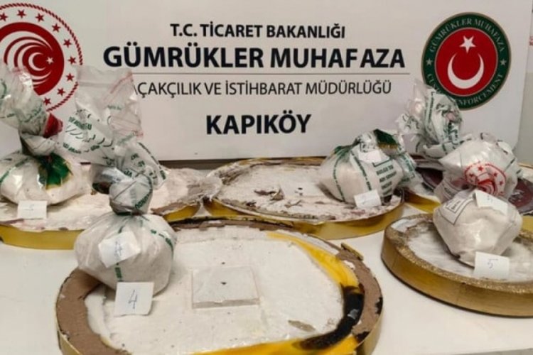 Van'da duvar saatinin i&ccedil;inden uyuşturucu &ccedil;ıktı!