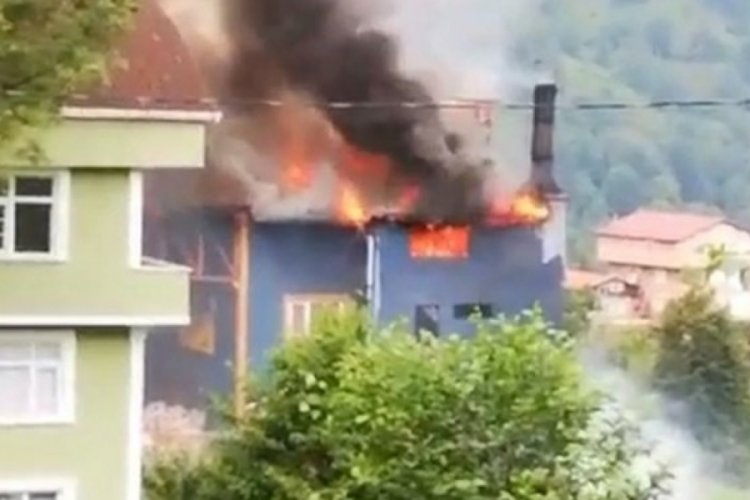 Rize'de &ccedil;ay fabrikasında yangın &ccedil;ıktı! 1 kişi dumandan etkilendi