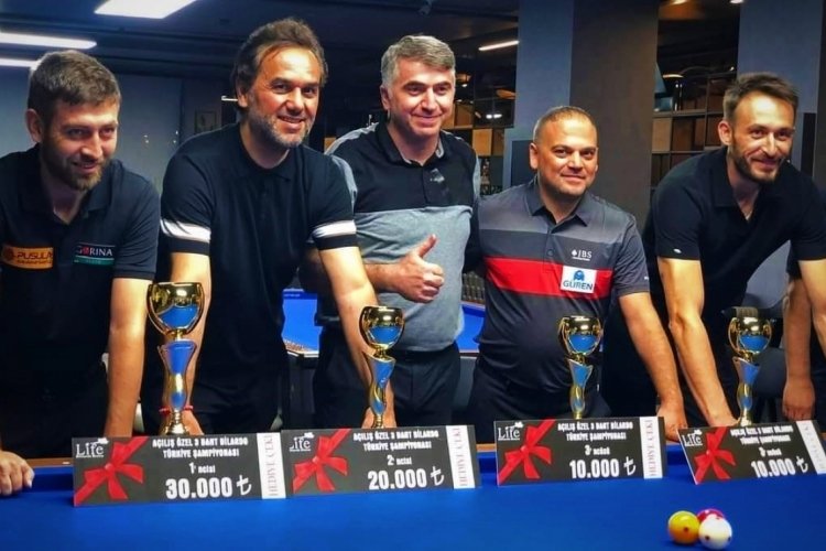 Bursa'da d&uuml;zenlen 3 Bant Bilardo şampiyonasında Savaş Bulut 2. oldu