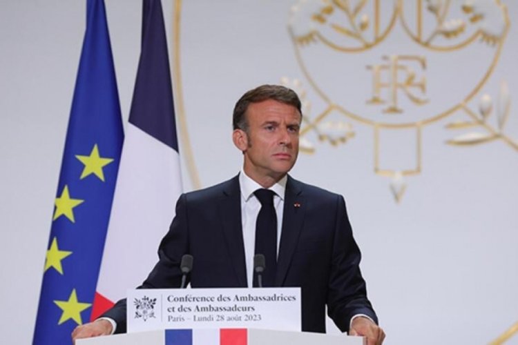 Macron: Fransız el&ccedil;i Nijer'den ayrılmayacak