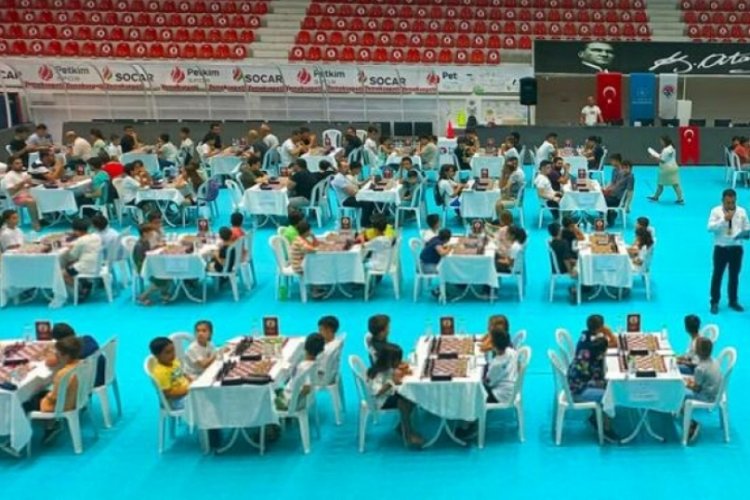 Aliağa Belediyesi Satran&ccedil; tutkunlarını bir araya getirdi