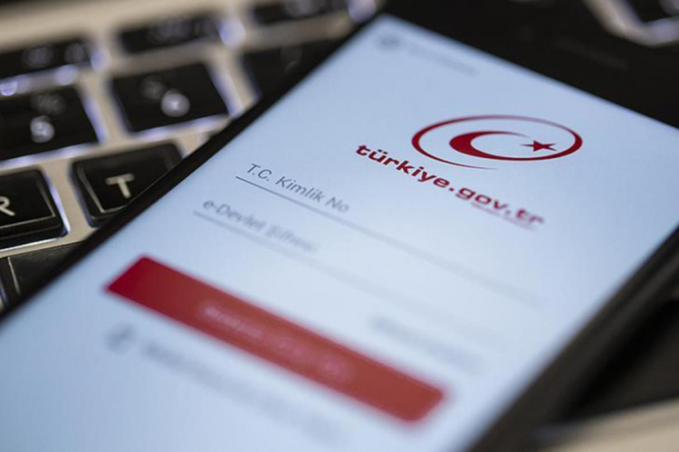 &Uuml;niversite kayıt işlemlerinin y&uuml;zde 53,7'si e-Devlet &uuml;zerinden yapıldı