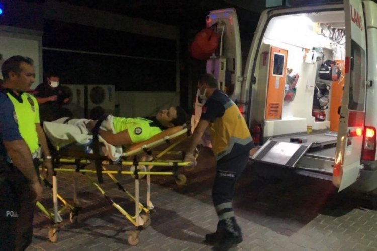 Bursa Gemlik'te kazada yaralanan polis memuru Şehir Hastanesine g&ouml;nderildi