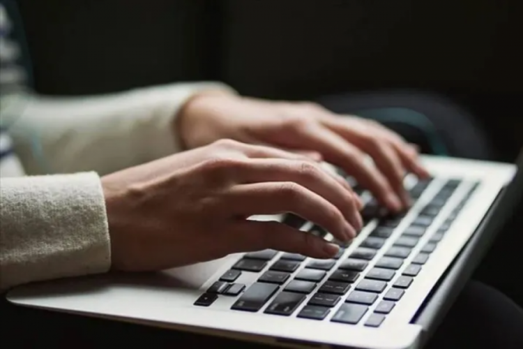 T&uuml;rkiye'de internete erişim imkanı olan hane oranı %95,5 oldu