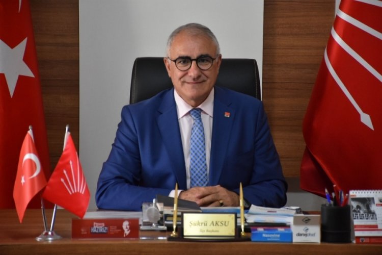 CHP Gemlik İl&ccedil;e Başkanı Ş&uuml;kr&uuml; Aksu 30 Ağustos Zafer Bayramı'nı kutladı