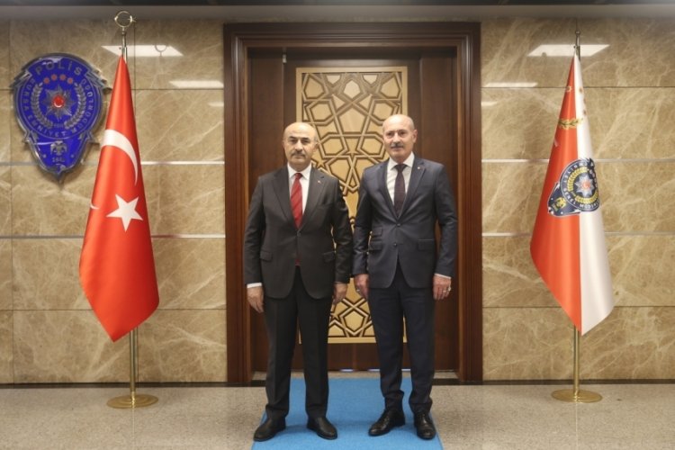 Bursa Valisi Mahmut Demirtaş, İl Emniyet M&uuml;d&uuml;r&uuml; Zaimoğlu'nu ziyaret etti