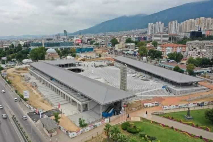 İMO Bursa'dan Osmangazi Meydanı'na eleştiri