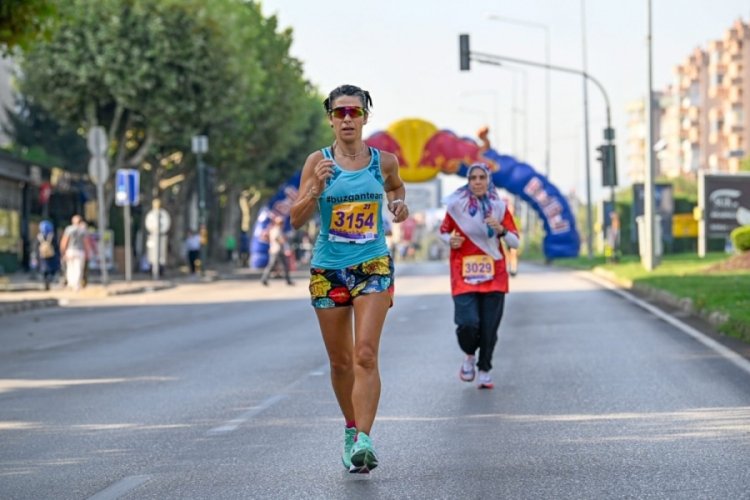 Bursa'nın ilk yarı maratonu eğlenceyle taçlandırılıyor