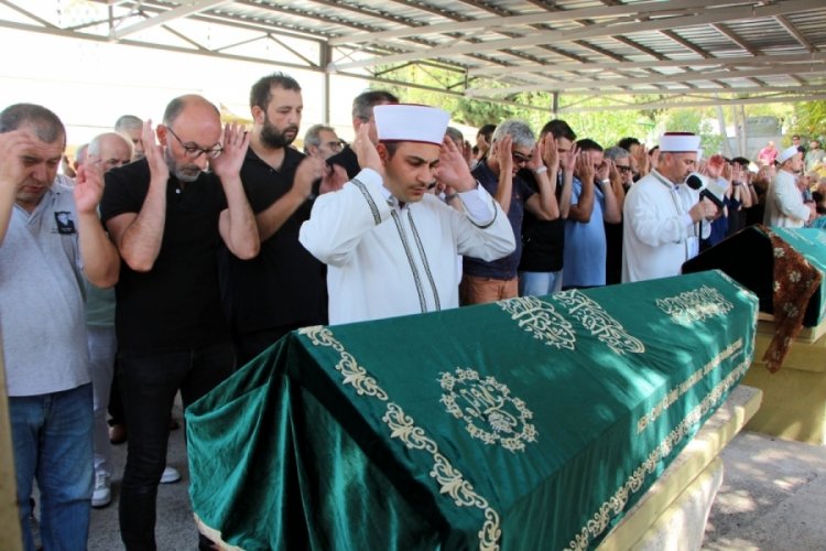 Yaşar Kemal'in oğlu son yolculuğuna uğurlandı