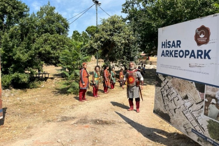 Bursa Osmangazi'de, 'Yaşayan Tarih Hisar İ&ccedil;i' tanıtıldı
