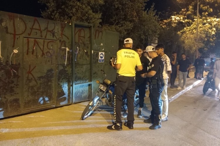 Bursa Orhangazi'de kural tanımaz s&uuml;r&uuml;c&uuml;lere ceza yağdı
