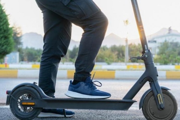 Skuter hız sınırı d&uuml;ş&uuml;r&uuml;ld&uuml;