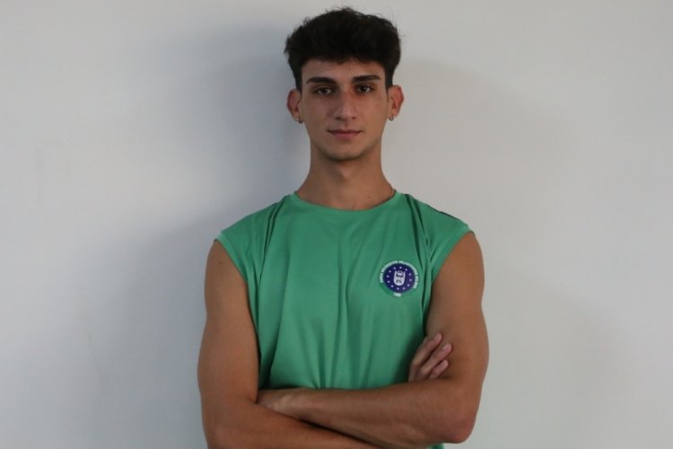 Bursa B&uuml;y&uuml;kşehir Belediyespor Onur Kaya'yı kadrosuna kattı