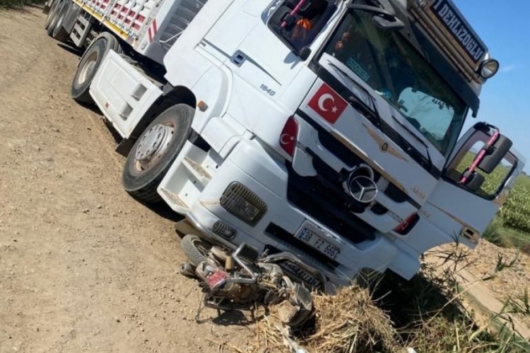 Bursa'da tırla motosiklet &ccedil;arpıştı! 1 &ouml;l&uuml;