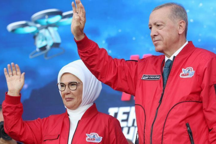 Emine Erdoğan: Gelecek TEKNOFEST kuşağının elinde