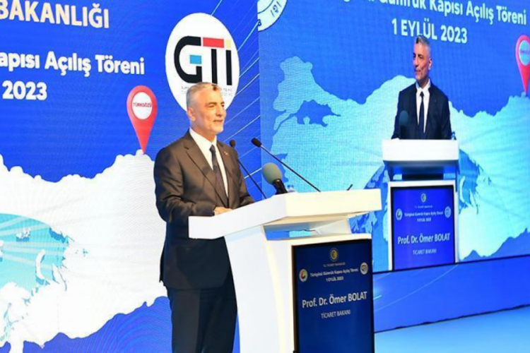 Bakan Bolat: 12 tane g&uuml;mr&uuml;k kapısını modernize edildi