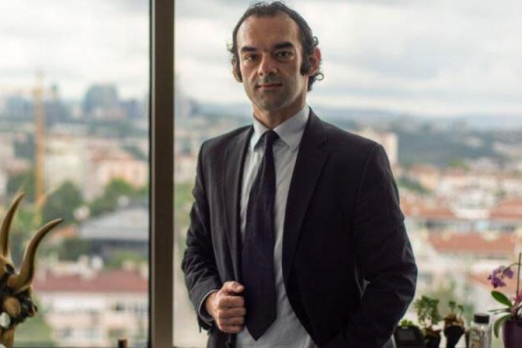 Ekonomist Enver Erkan vefat etti
